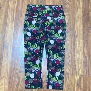 NWOT Lululemon crop pants